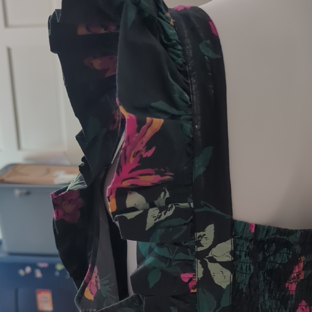 Floral Ruffle Midi Dress - Picture 6 of 8